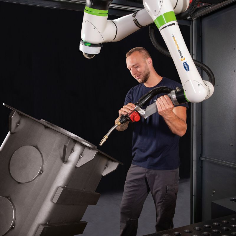 Cobot saldatura CRX-10iA di Fanuc
